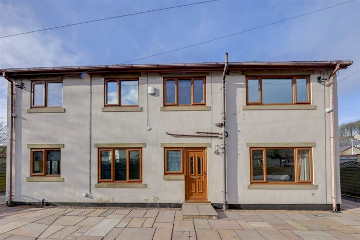 5 Bedroom Detached House To Rent In Worsley Street, Rising Bridge, Accrington, BB5