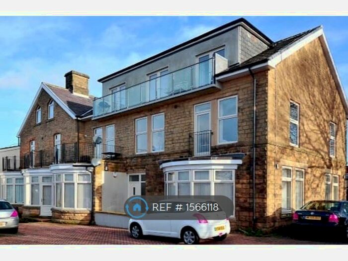 3 Bedroom Flat To Rent In Derbyshire Lane, Sheffield, S8