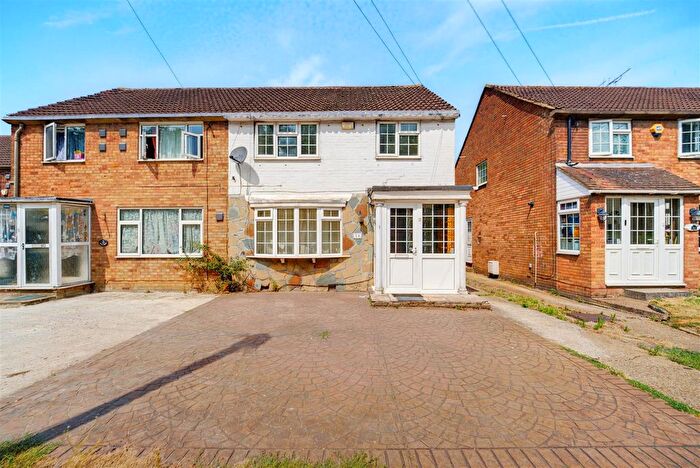 3 Bedroom Semi Detached House For Sale In Friar Road, Hayes, UB4