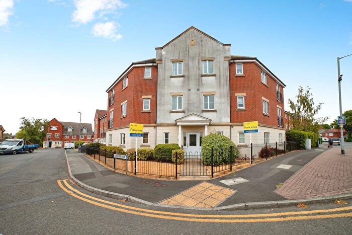 2 Bedroom Flat For Sale In Forest Road, Mansfield, Nottinghamshire, NG18