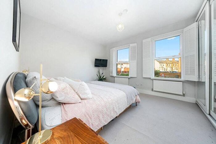 3 Bedroom House For Sale In Cheltenham Road, Nunhead, London, SE15