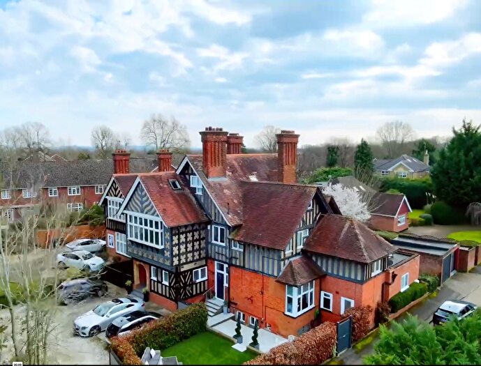 3 Bedroom Flat For Sale In Gordon Avenue, Stanmore, HA7