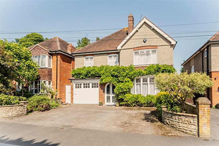 5 Bedroom Detached House For Sale In Swallowcliffe Gardens, Yeovil, BA20