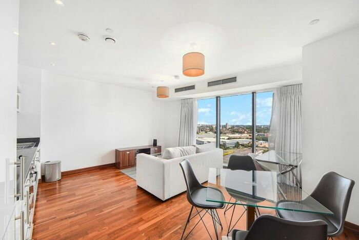 1 Bedroom Flat To Rent In River Heights, London, E15