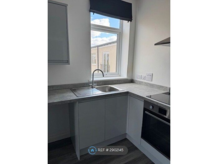 2 Bedroom Flat To Rent In Coble Dene, North Shields, NE29