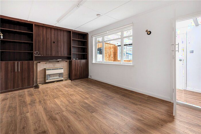 2 Bedroom Bungalow To Rent In Albemarle Avenue, Twickenham, TW2