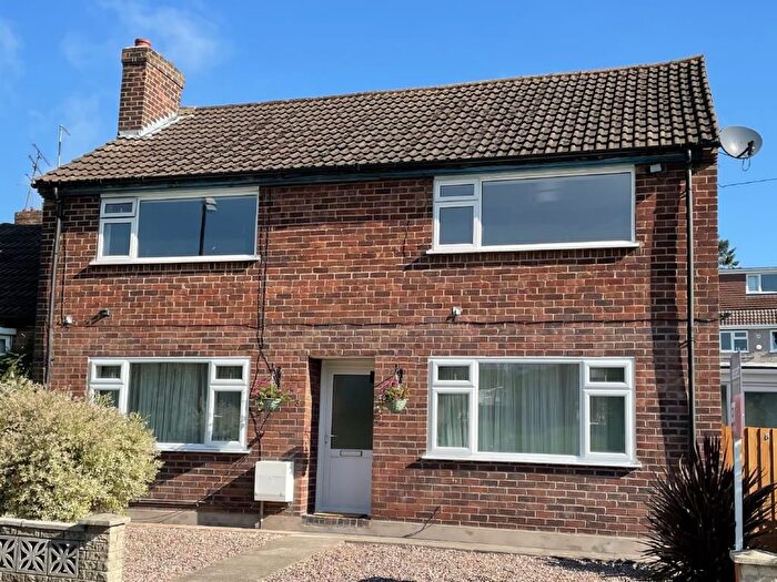 2 Bedroom Maisonette To Rent In Risborough Close, Allesley Park, CV5