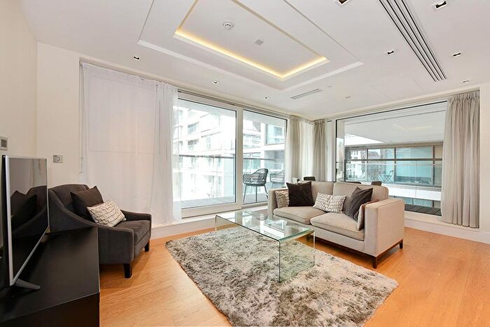 2 Bedroom Maisonette To Rent In Lord Kensington House, Radnor Terrace, London, W14
