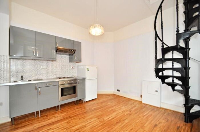 1 Bedroom Property To Rent In Kingston Road, London, SW19