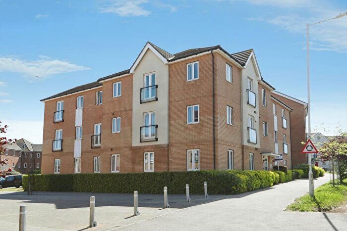 2 Bedroom Flat For Sale In Thistle Hill Way, Minster On Sea, Sheerness, Kent, ME12