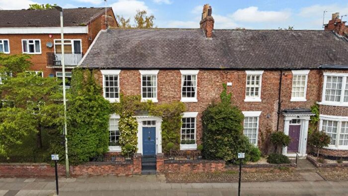 3 Bedroom Terraced House For Sale In Coniscliffe Road, Darlington, DL3