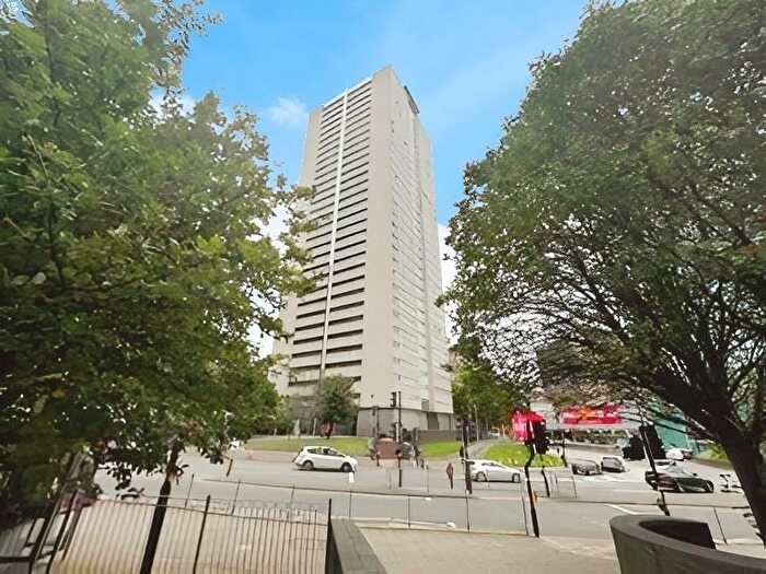 1 Bedroom Flat To Rent In Cleveland Tower, Holloway Head, Birmingham City Centre, B1