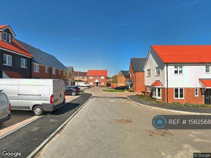 3 Bedroom Semi-Detached House To Rent In Great Clayne Road, Gravesend, DA12