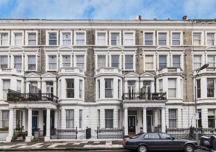 2 Bedroom Flat To Rent In Castletown Road, London, W14