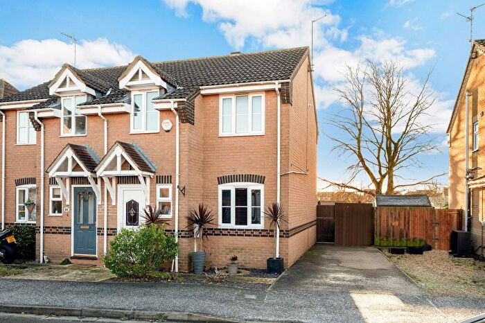 3 Bedroom Semi Detached House For Sale In Southfields, Bourne, PE10