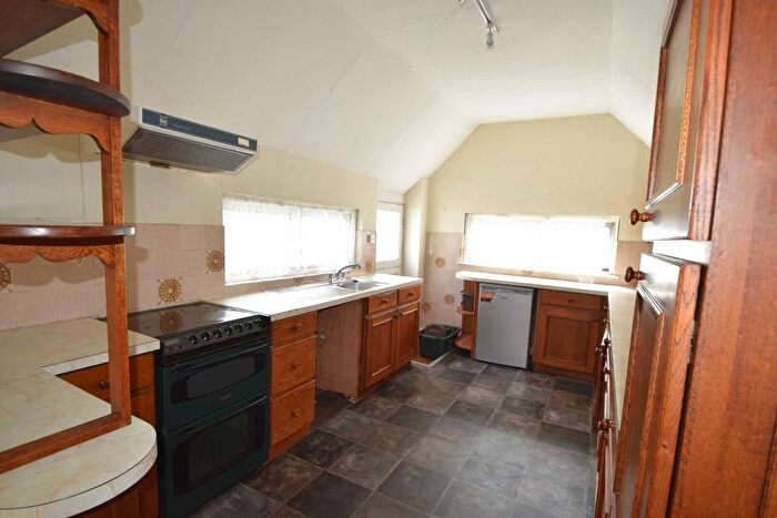 1 Bedroom Flat To Rent In Fore Street, Dulverton, Somerset, TA22