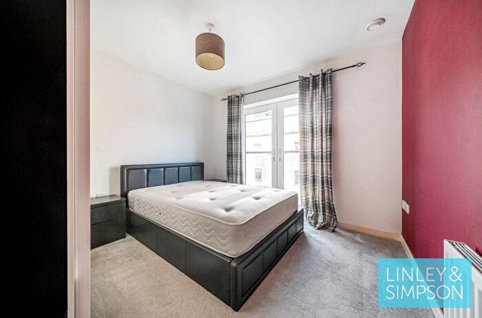 2 Bedroom Flat For Sale In Goodman Street, Hunslet, Leeds, LS10
