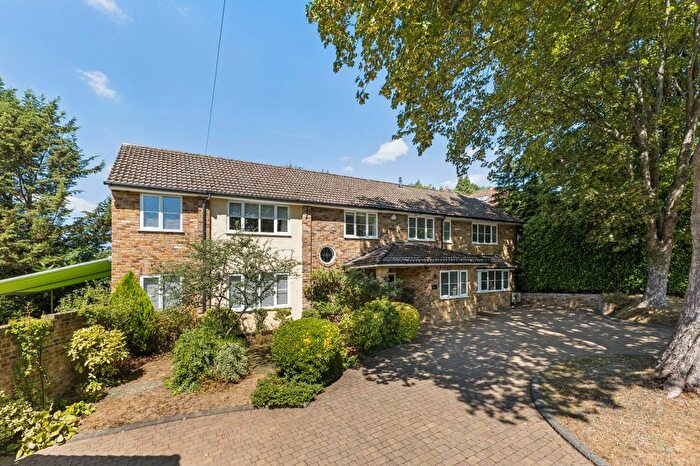 5 Bedroom Detached House For Sale In The Climb, Rickmansworth, Hertfordshire, WD3