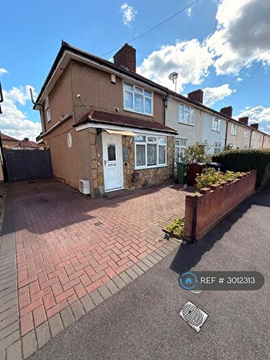 3 Bedroom End Of Terrace House To Rent In Verney Road, Dagenham, RM9