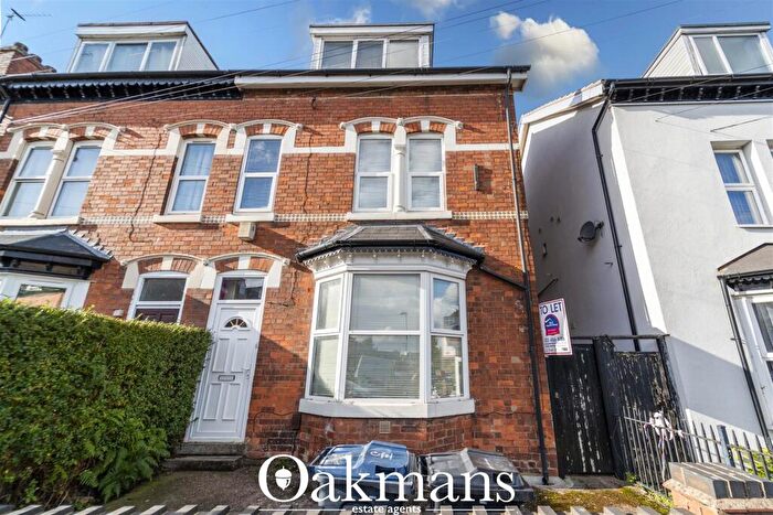 8 Bedroom House To Rent In Gillott Road, Birmingham, B16
