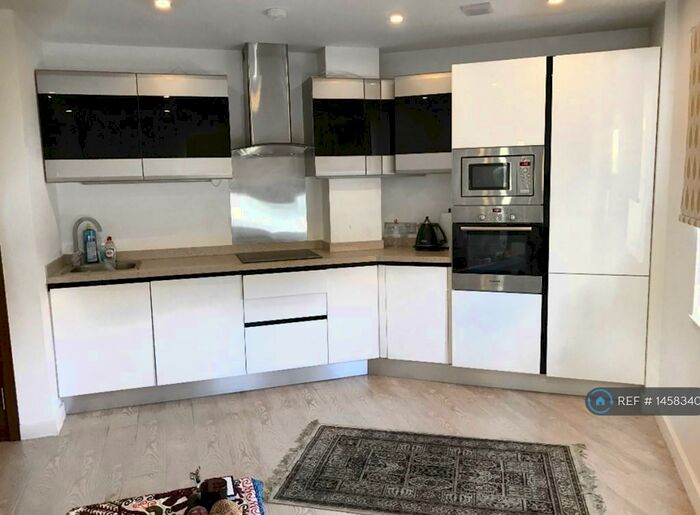 1 Bedroom Flat To Rent In The Island, Croydon, CR0