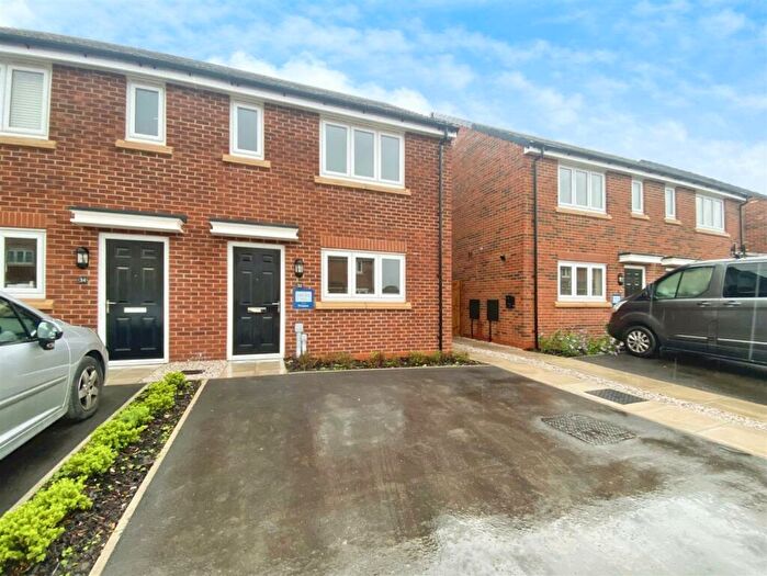 3 Bedroom Semi-Detached House To Rent In Barn Owl Drive, Leyland, PR26