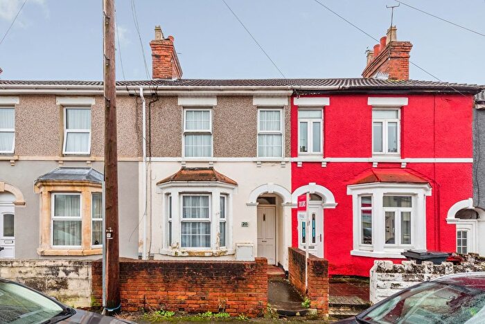 2 Bedroom Terraced House For Sale In Linslade Street, Swindon, Wiltshire, SN2