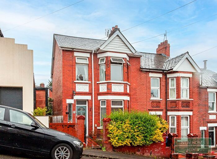 3 Bedroom End Of Terrace House For Sale In Batchelor Road, Newport, NP19