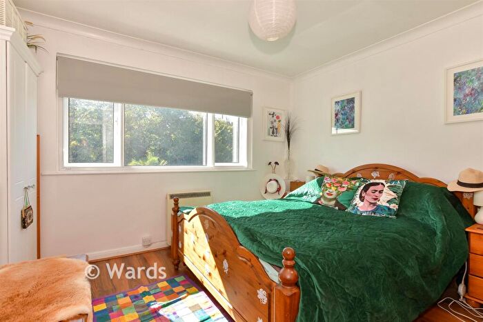 2 Bedroom Terraced House For Sale In Woodchurch Close, Sidcup, Kent, DA14