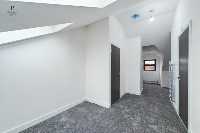 3 Bedroom End Of Terrace House For Sale In Palmerston Road, Sutton, SM1