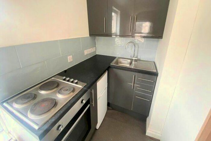 1 Bedroom Studio To Rent In East Street, Bristol, BS3