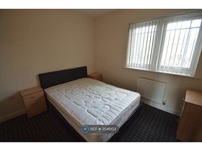 4 Bedroom Terraced House To Rent In Bold Street, Hulme, Manchester, M15