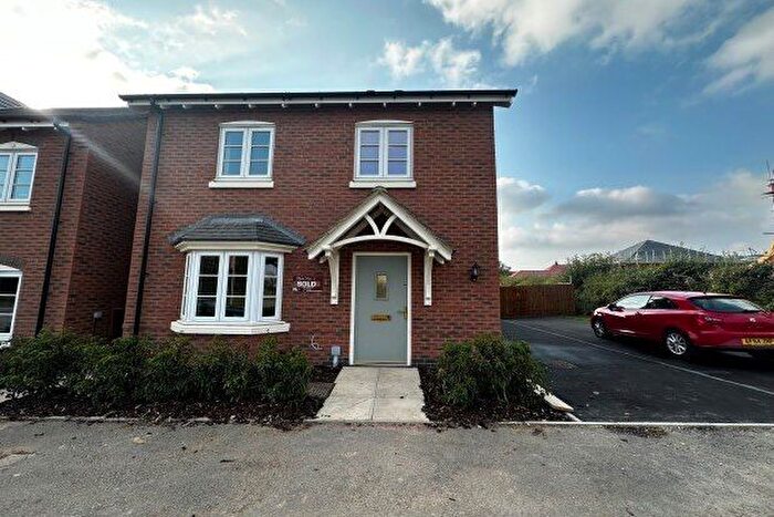 3 Bedroom Property To Rent In Dee Way, Leicester, LE19