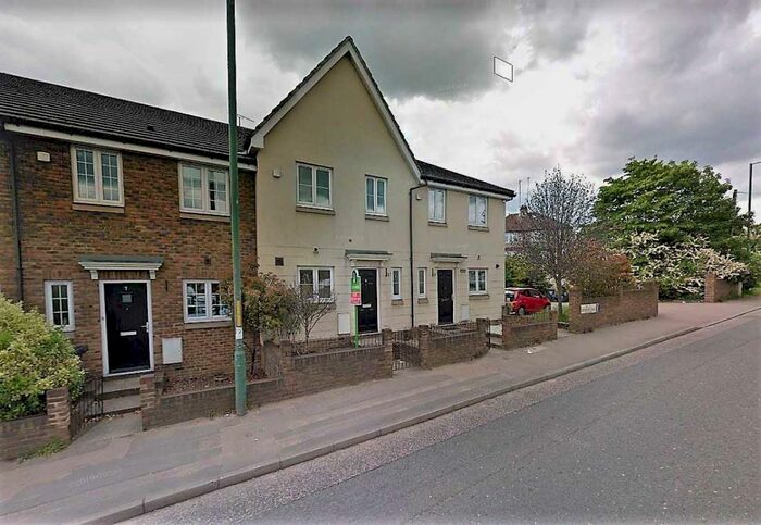 3 Bedroom House To Rent In Cressener Place, Burnham Road, Dartford, DA1