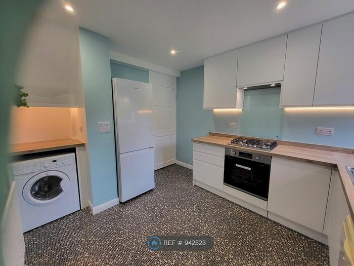 2 Bedroom Terraced House To Rent In Tychbourne Drive, Guildford, GU4