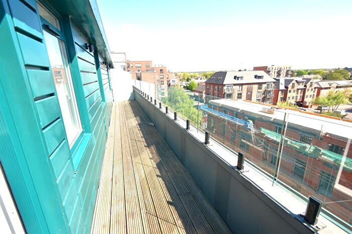 2 Bedroom Apartment To Rent In Abbey House, Stoke Road, SL2