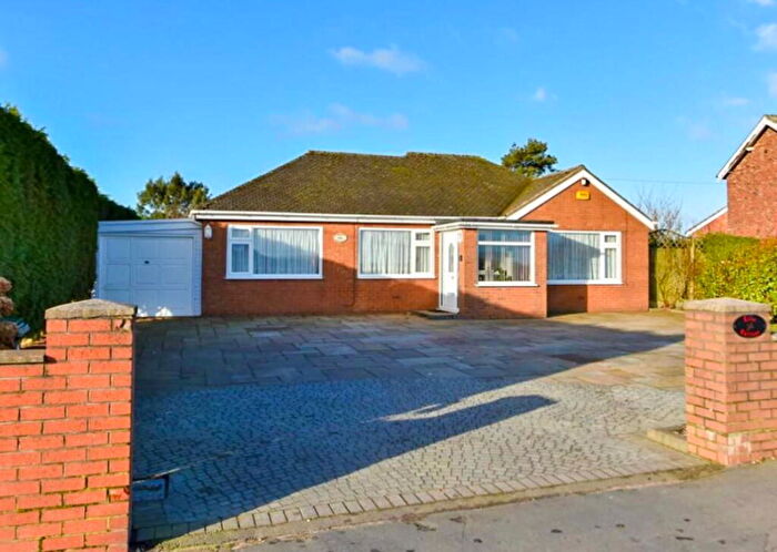 3 Bedroom Detached Bungalow To Rent In Open Golf - Liverpool Road, Ormskirk, L39