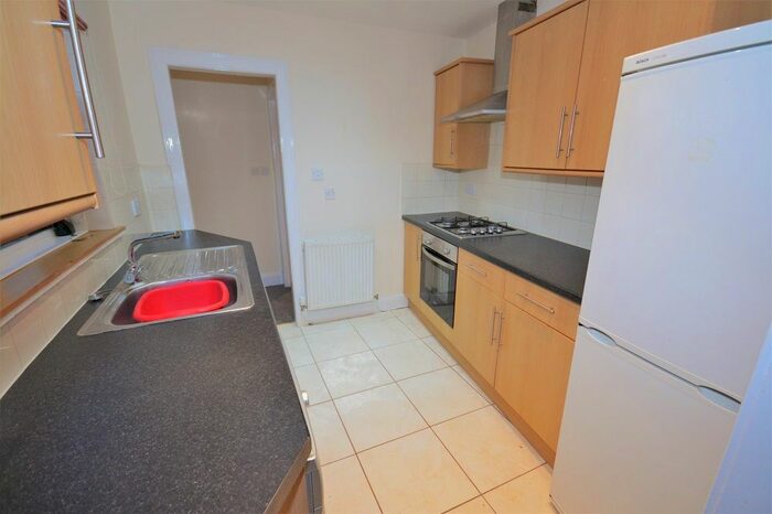 1 Bedroom Flat To Rent In Pottery Street, Kirkcaldy, KY1