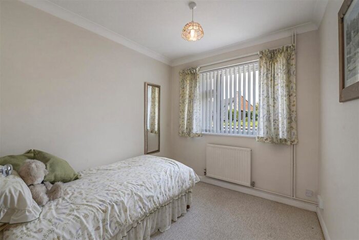 2 Bedroom Bungalow For Sale In Howard Drive, Maidstone, ME16