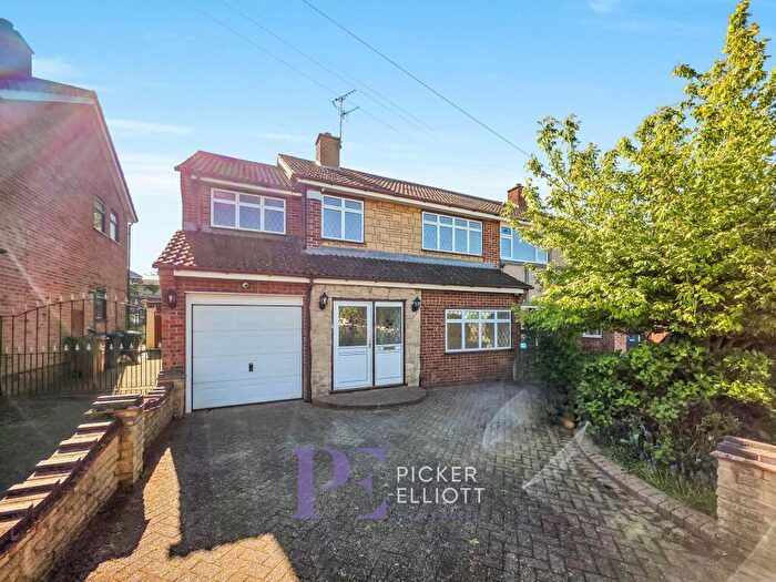 4 Bedroom House To Rent In Browning Drive, Hinckley, LE10