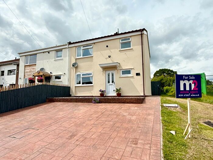 4 Bedroom Semi-Detached House For Sale In Bryn Teg Place, Little Mill, Pontypool, NP4