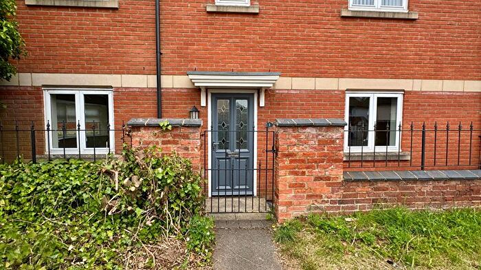 2 Bedroom Flat To Rent In Red Hall Gardens, Evison Road, Rothwell, Kettering, NN14