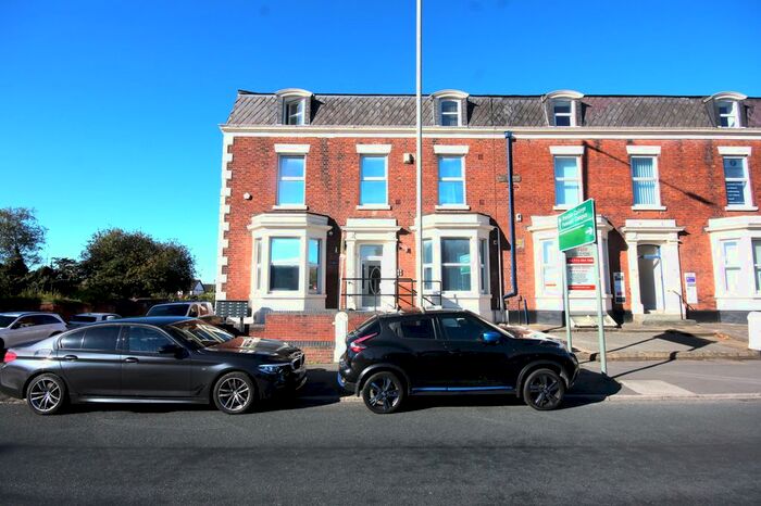 Studio To Rent In Garstang Road, Preston, Lancashire, PR1