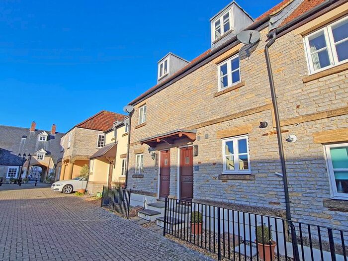 3 Bedroom Terraced House For Sale In Lion Mews, Somerton, TA11