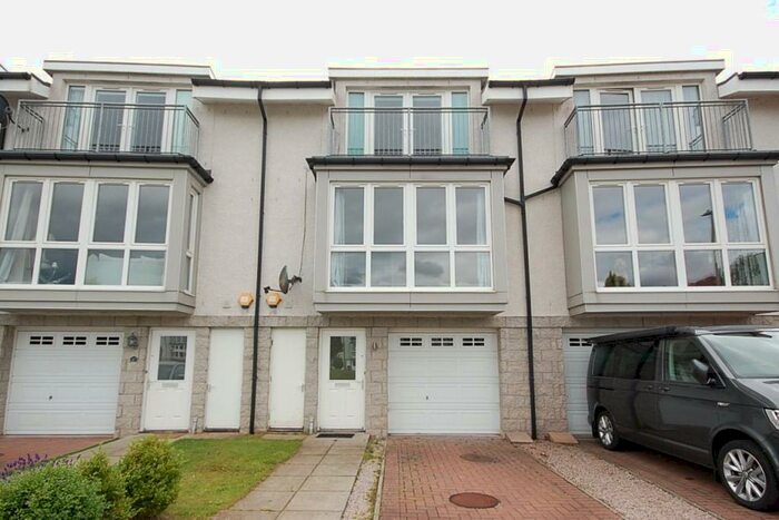4 Bedroom Terraced House To Rent In Woodlands Terrace, Cults, Aberdeen, AB15