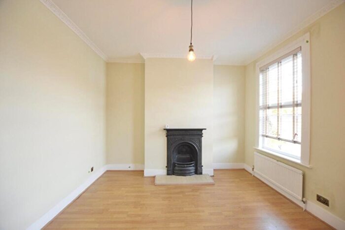 4 Bedroom Terraced House To Rent In Napier Road, Leytonstone, E11