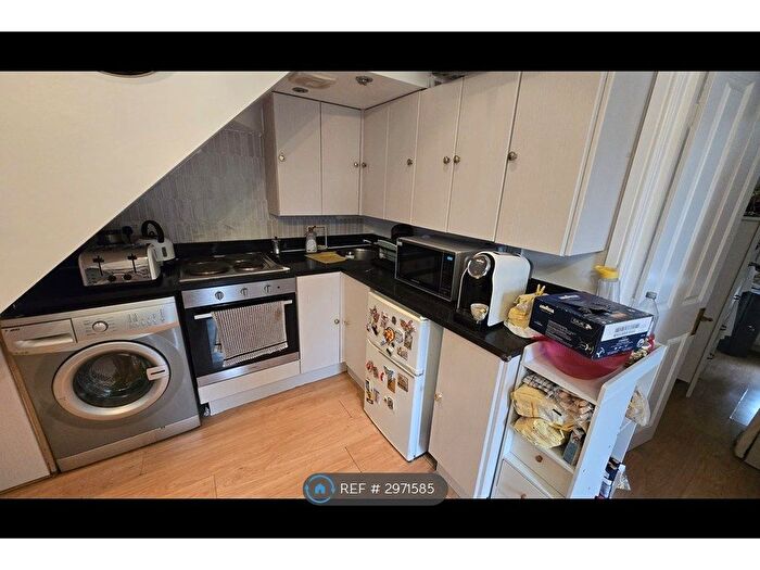 1 Bedroom Flat To Rent In Acton Lane Chiswick, London, W4