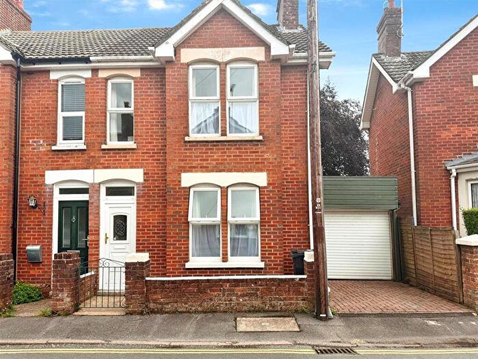 3 Bedroom Semi Detached House To Rent In Crescent Road, Wimborne, BH21