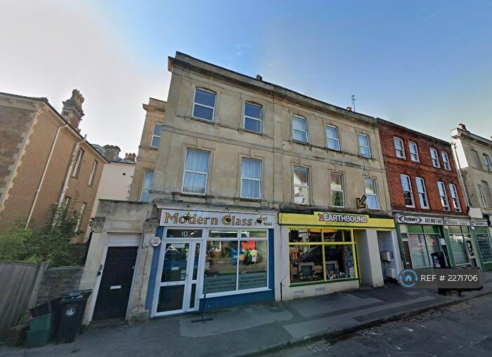 3 Bedroom Flat To Rent In Abbotsford Road, Bristol, BS6