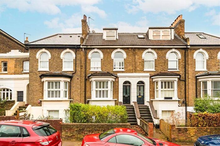 2 Bedroom Flat For Sale In Cranfield Road, Brockley, SE4